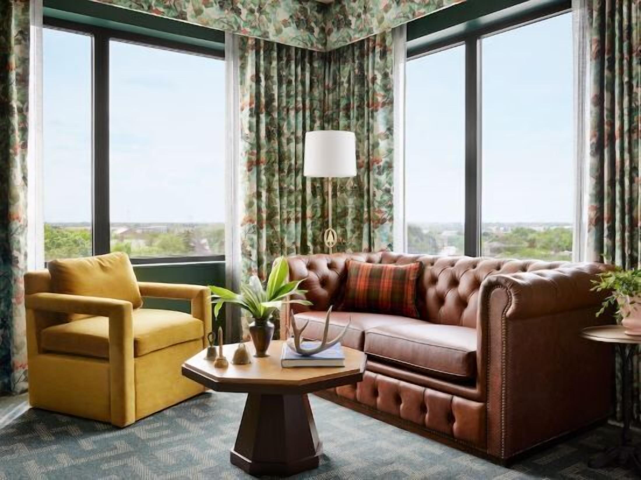 Living area | 42-inch flat-screen TV with cable channels, TV