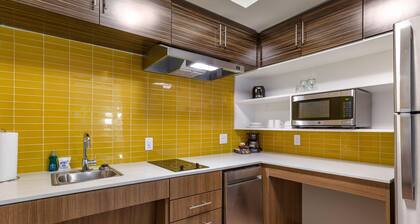 MainStay Suites Carlsbad South