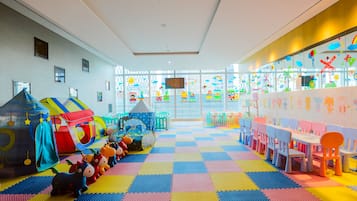 Area giochi per bambini (al coperto)