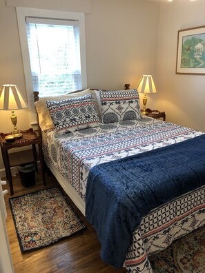 2 chambres, fer et planche à repasser, Wi-Fi, draps fournis