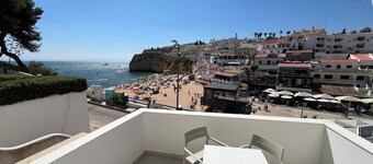 Carvoeiro Sea Windows