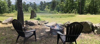 The Cabin at Tall Pine Grove