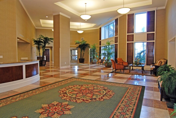 Condo, Multiple Beds (Beautiful and Lavish Ocean-View High ) | Lobby