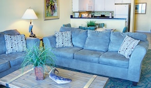 Fernseher, Videospiele, DVD-Player, Tischfußball