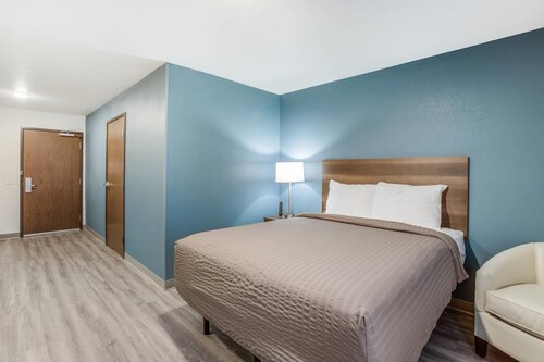 WoodSpring Suites Novi Farmington