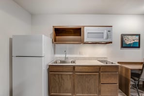 Individually decorated, individually furnished, desk, laptop workspace - WoodSpring Suites Novi Farmington (Northville)