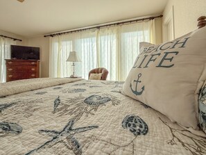 3 habitaciones, tabla de planchar con plancha y cuna de viaje 