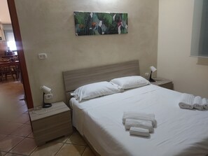 2 bedrooms, desk, iron/ironing board, travel cot