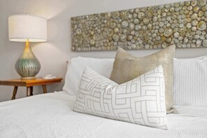 4 habitaciones, cortinas blackout, tabla de planchar con plancha y wifi