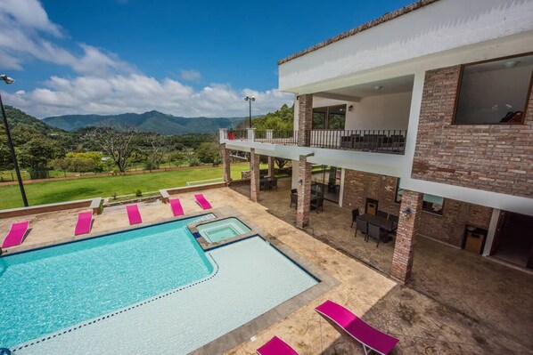 Outdoor pool, a heated pool