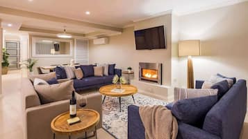 TV, fireplace, offices