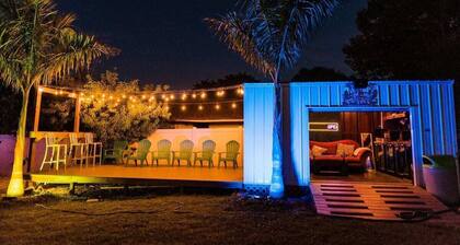 Retreat | Lake Hot Tub Paddle Boards Speakeasy