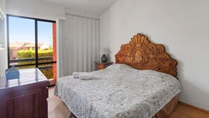 2 室のベッドルーム、アイロン / アイロン台、WiFi、ベッドシーツ