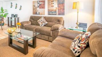 Fernseher, Stereoanlage