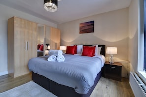 1 bedroom, laptop workspace, iron/ironing board, free WiFi - Adelaide Apartment - 1 bedroom (Luton)
