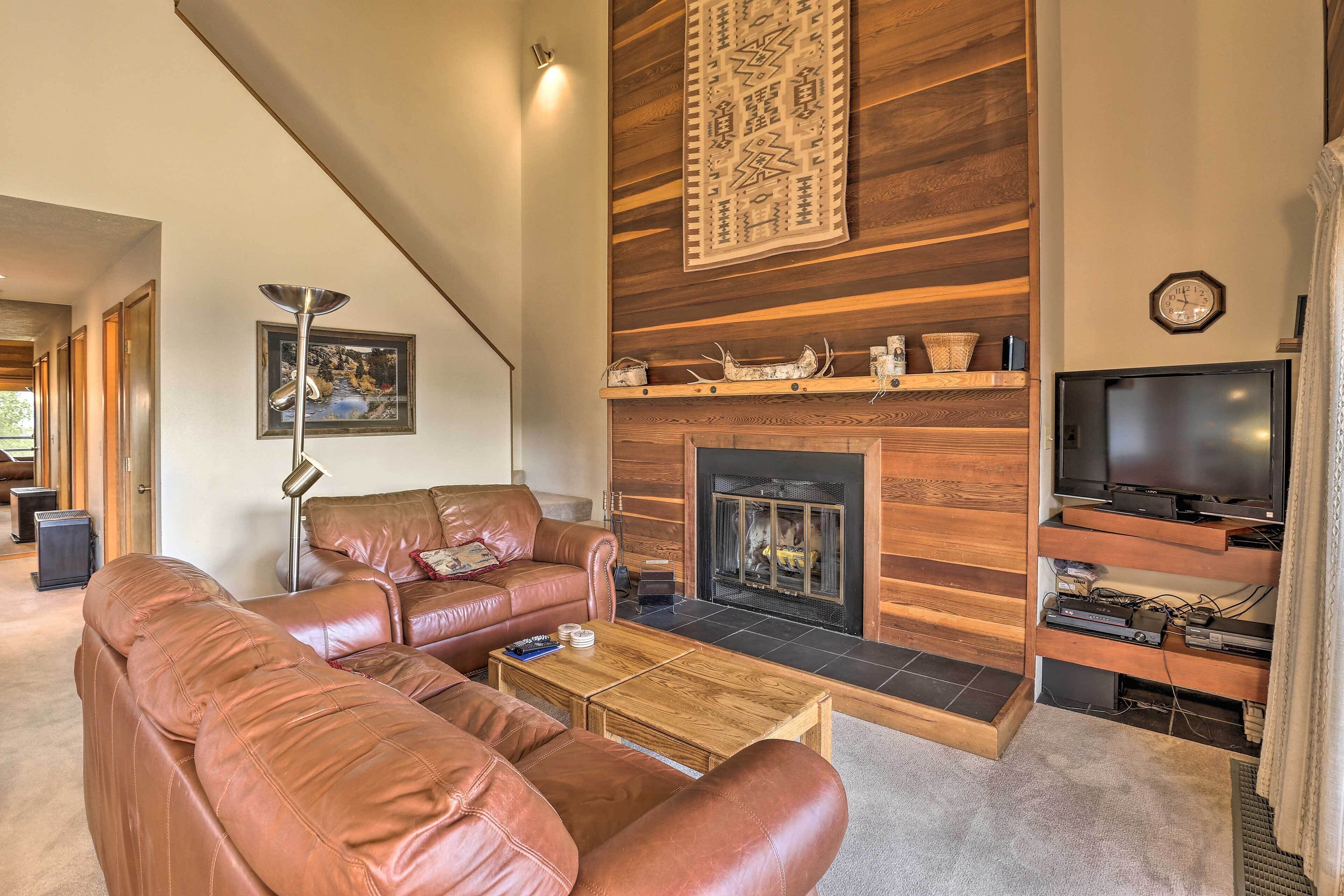 Silverthorne Condo w/ Resort Perks & Trail Access!