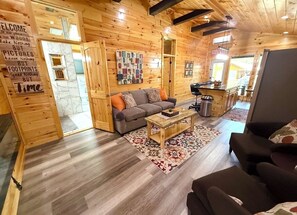 Lobby - Baby Bungalow in the Woods - Convenient to Everything! (Pigeon Forge)
