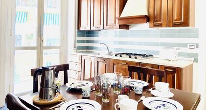 CASA di Ale & Frank - Central and Roomy Apartment