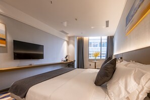 Kamar Bisnis | Tirai kedap cahaya, Wi-Fi gratis, dan seprai linen