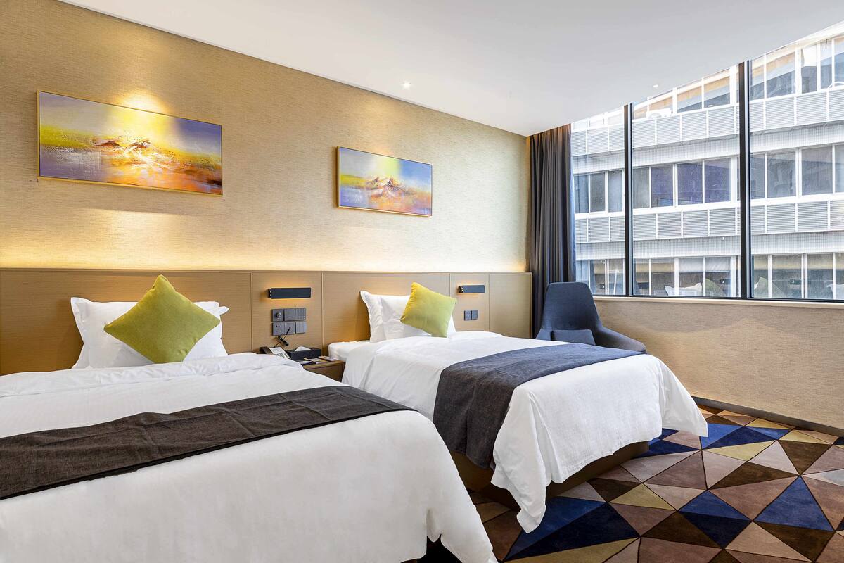 Blackout curtains, free WiFi, bed sheets