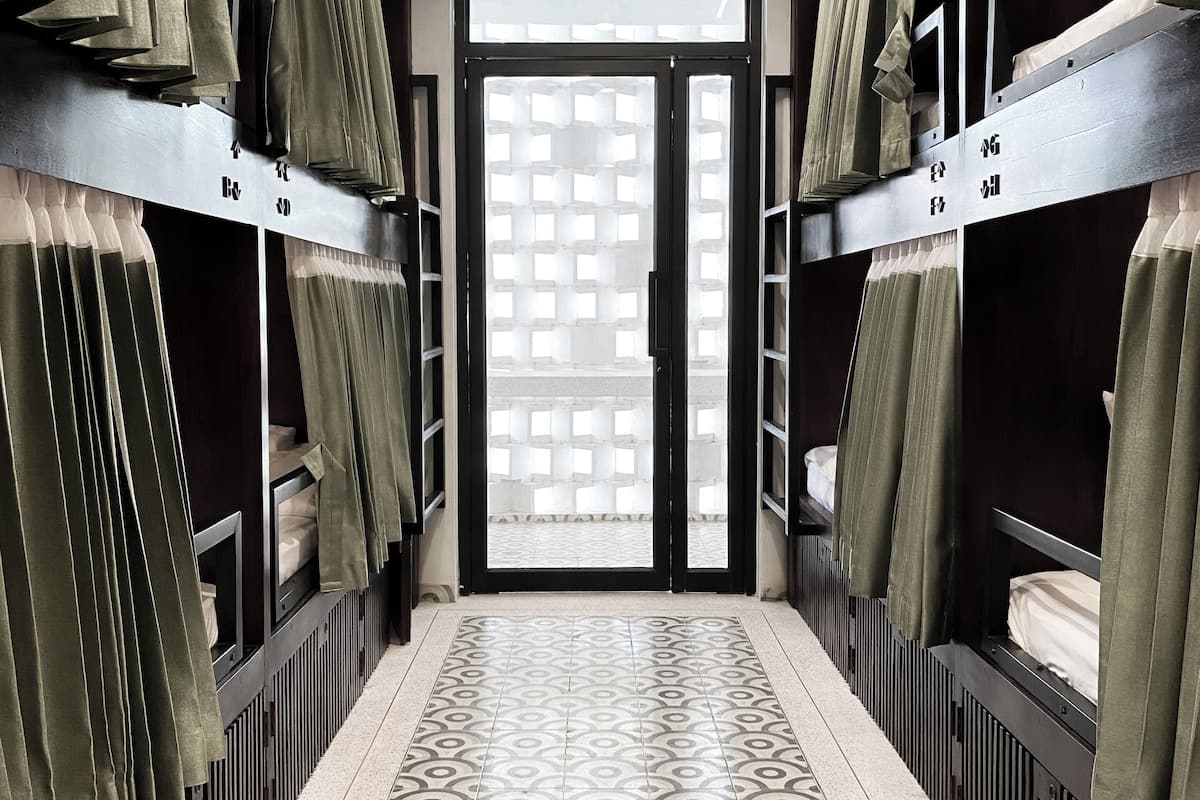 Individually decorated, soundproofing, free WiFi, bed sheets