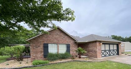 Beautiful South Grand Lake House on Disney Island