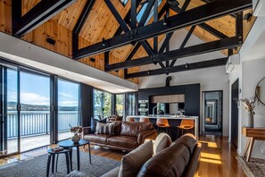 TV, stereo - Deviot Boat House - romantic, absolute waterfront (Deviot)
