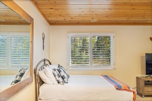 5 Schlafzimmer, Reisekinderbett, kostenloses WLAN, Bettwäsche