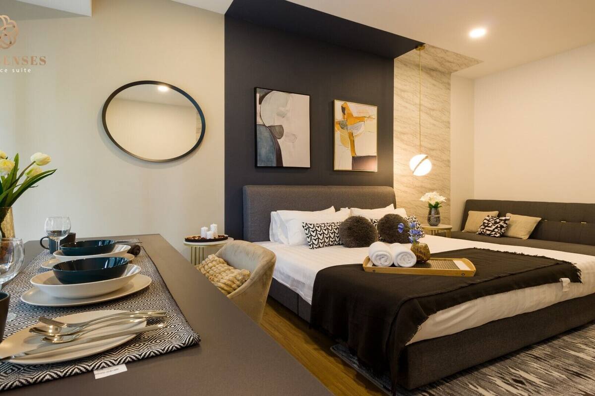 In-room safe, desk, laptop workspace, iron/ironing board