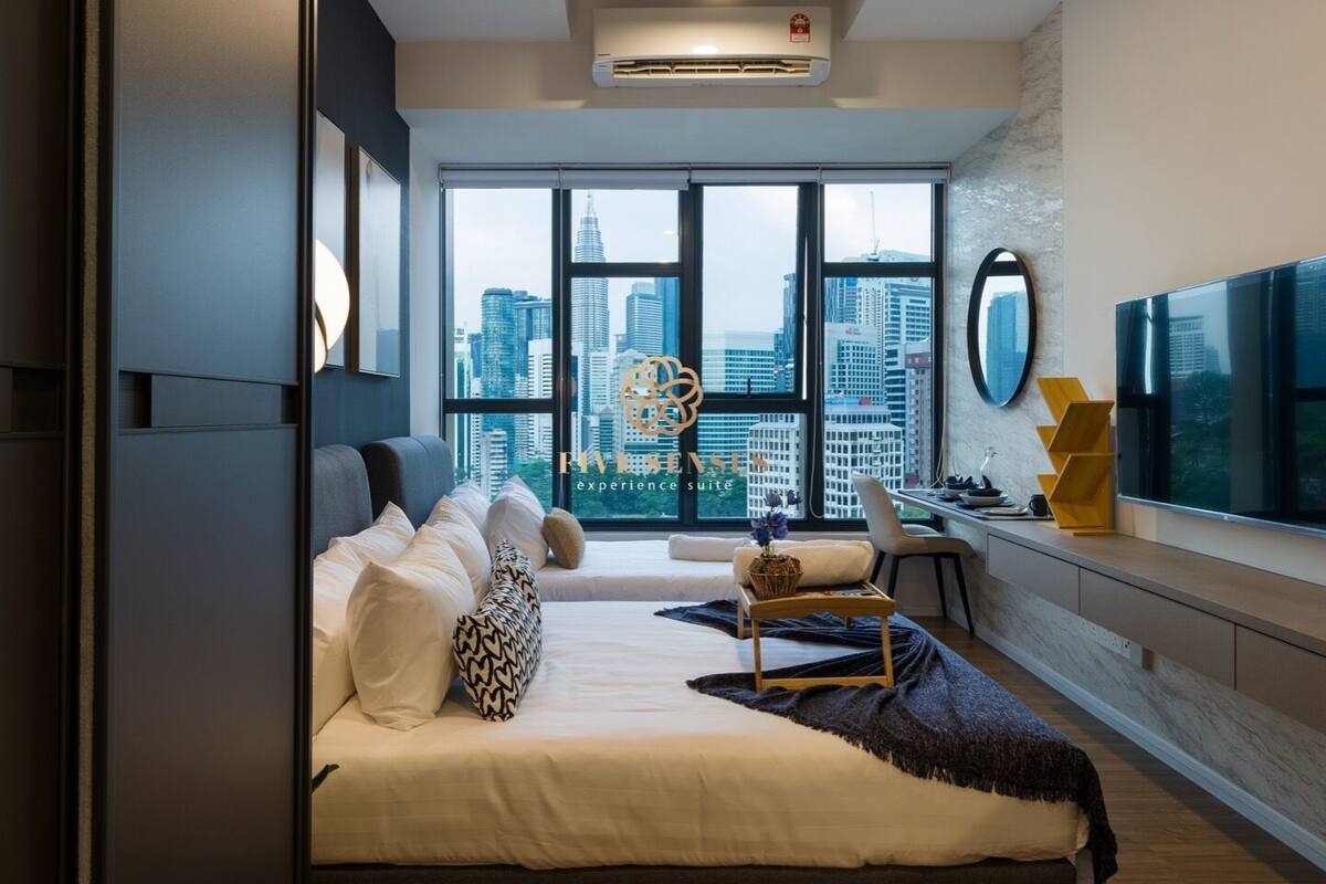 Two Bedroom Studio | In-room safe, desk, laptop workspace, iron/ironing board
