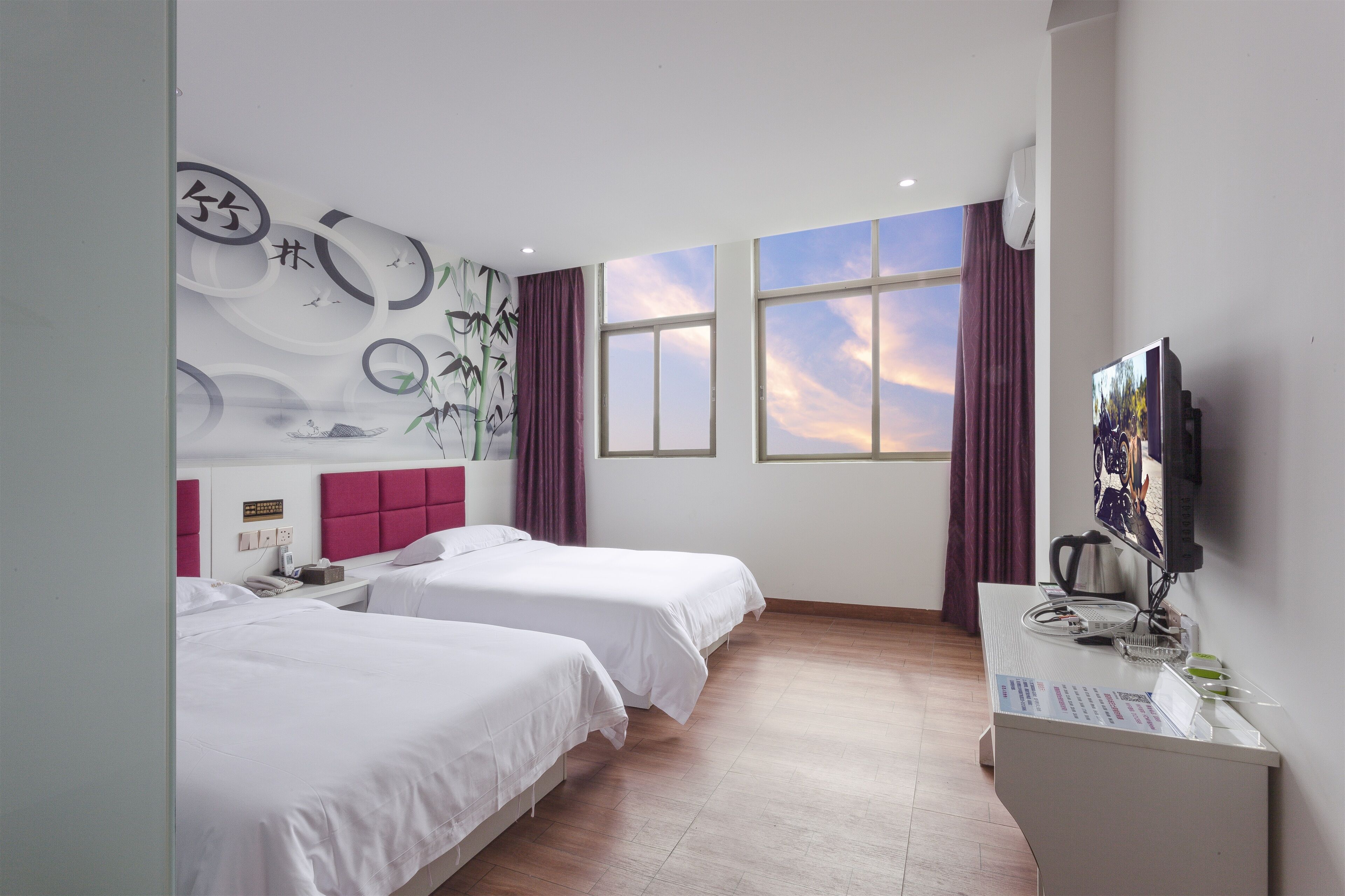 budget twin room | desk, blackout curtains, free wifi, bed sheets