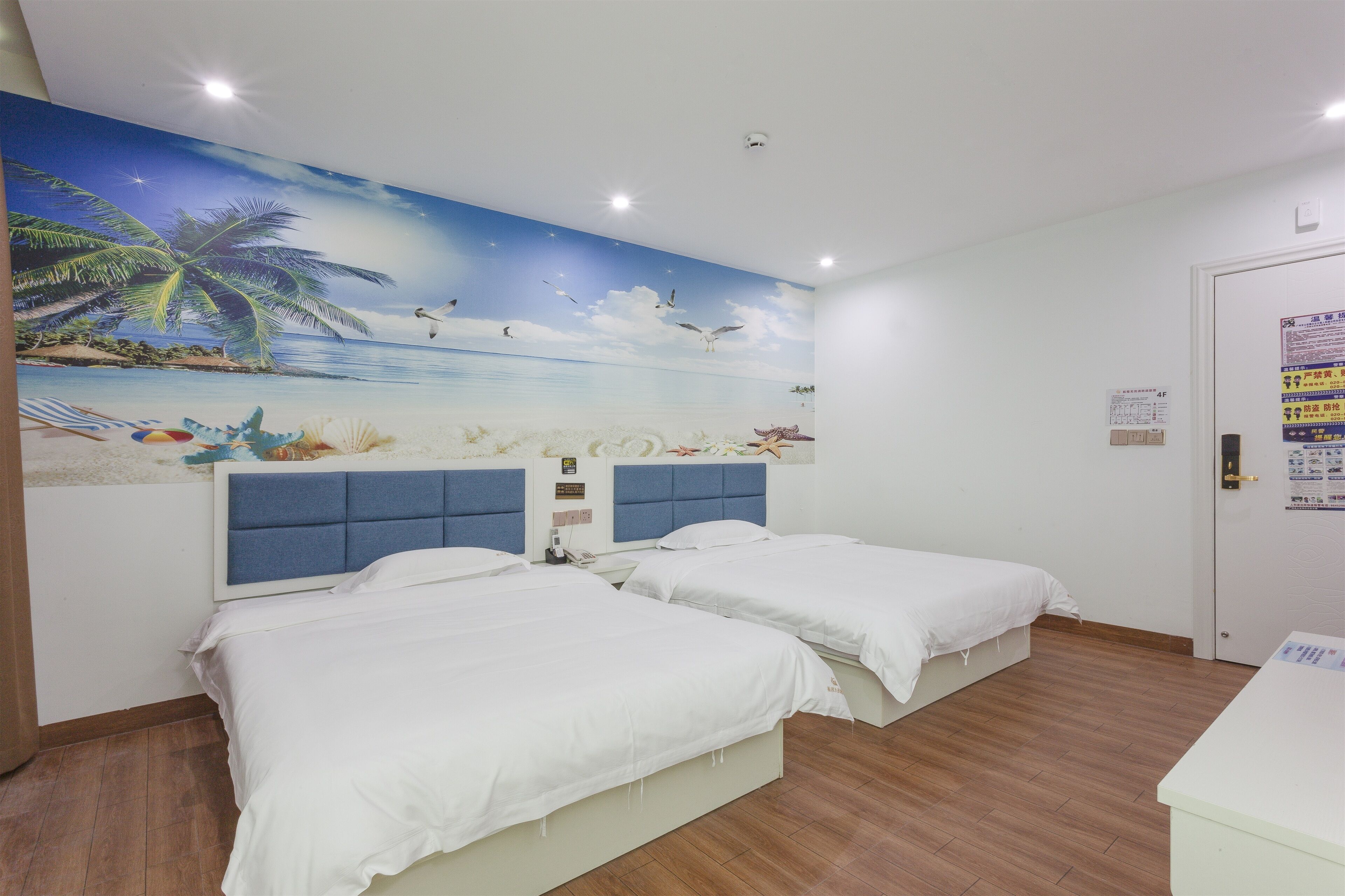 deluxe twin room | desk, blackout curtains, free wifi, bed sheets