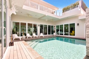 Outdoor pool - Luxury Pool Villa Pattaya - Ocean 1 (Muang Pattaya)