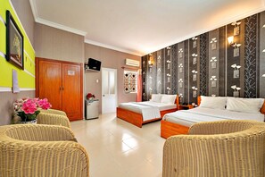 Superior Quadruple Room | Premium bedding, individually decorated, individually furnished, desk - S79 Bao Khoi Hotel (Ho Chi Minh City)