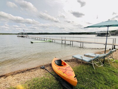 New! Secluded Waterfront Cabin With Private Dock