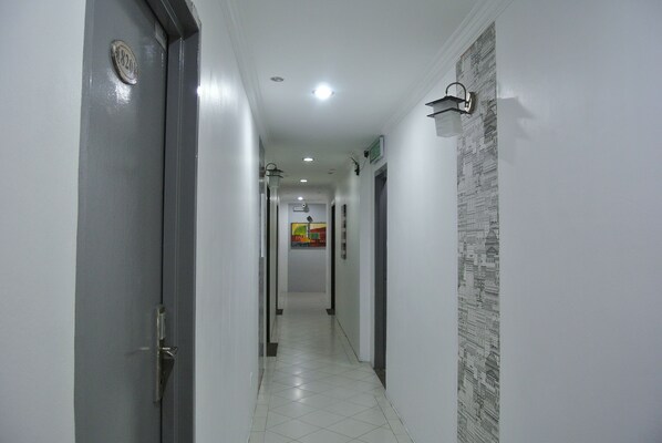 Lorong