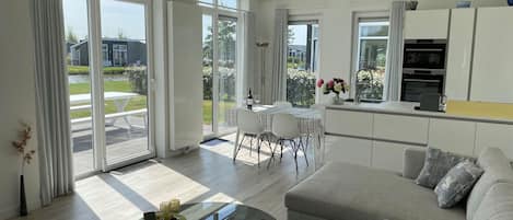 Televisión, chimenea