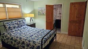 3 chambres, fer et planche à repasser, Wi-Fi, literie fournie