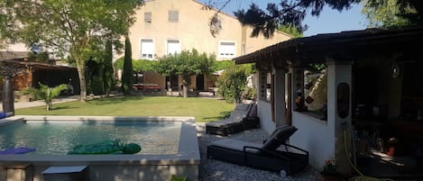 Piscine extérieure, piscine chauffée