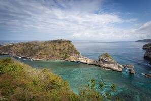 Beach - Penida Krusty Hill (Penida Island)