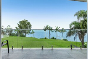 Family Apartment, 4 Queen Bedrooms | Living area - Lakes Resort (Toukley)