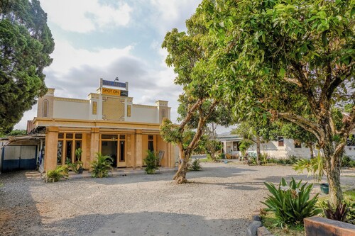 Spot On 1847 Hotel Maya