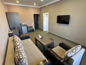 Executive Double Room | Desk, soundproofing, free WiFi, bed sheets - Aragats Hotel (Aragats)