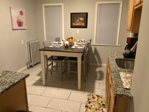 Cozy Get-Away (Blue Room)