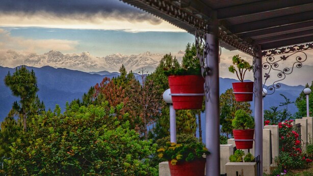 View from property - Mumukshu Resort (Pauri)