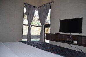 Family Villa, 2 Bedrooms | Television - Puri Bintang (Nusa Dua)