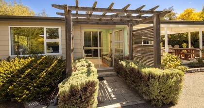 Spacious on Simons Street, Twizel - FREE WIFI