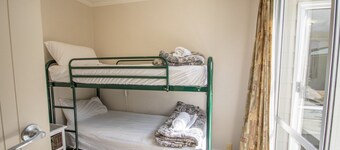 Spacious on Simons Street, Twizel - FREE WIFI