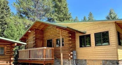 River Lane Retreat- nestled in the Beartooth mountains off the Chief Joseph Scenic Byway!