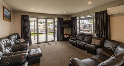 Relaxing Retreat on Rhoboro, Twizel FREE WIFI
